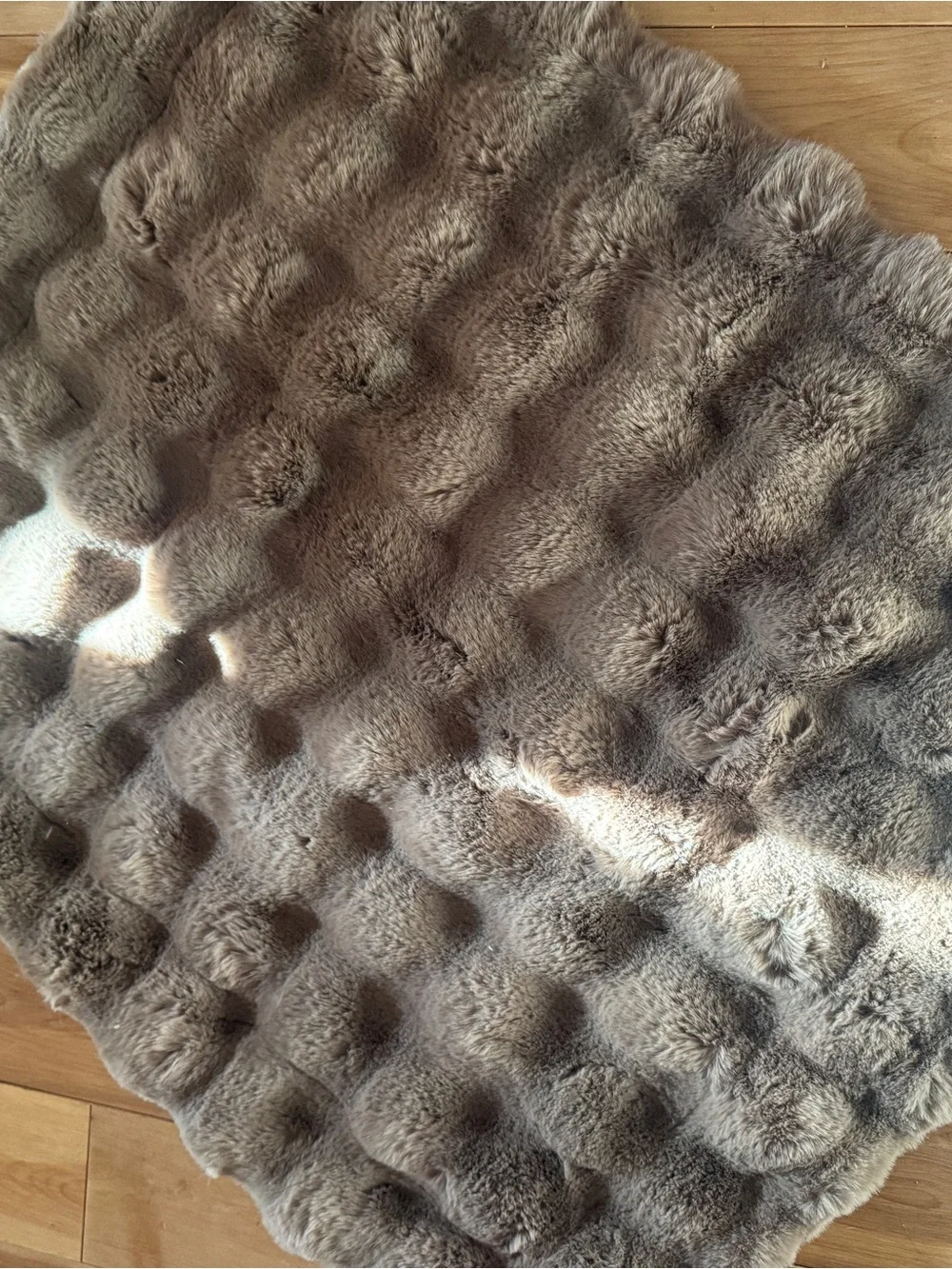 lola Plush Pet Pad in Brown - Picture 3 of 5